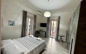 NEWHOUSE ANTHIUM - Central Chic Anzio